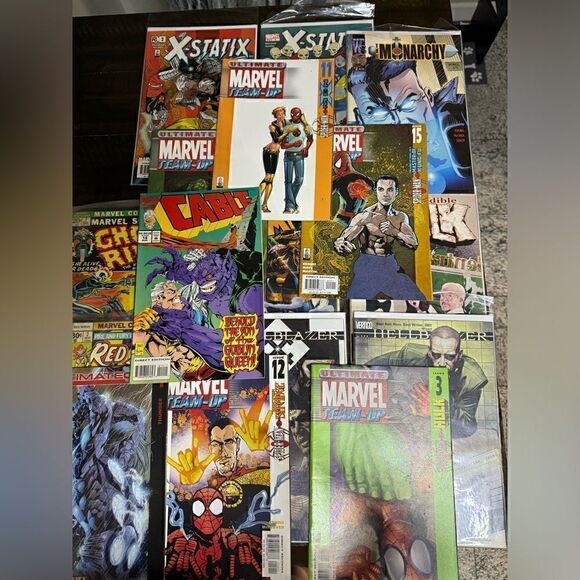 Lot of 16 Comic Books – Ultimate Marvel Team-Up, Hellblazer, Stan Lee & More - Picture 1 of 12